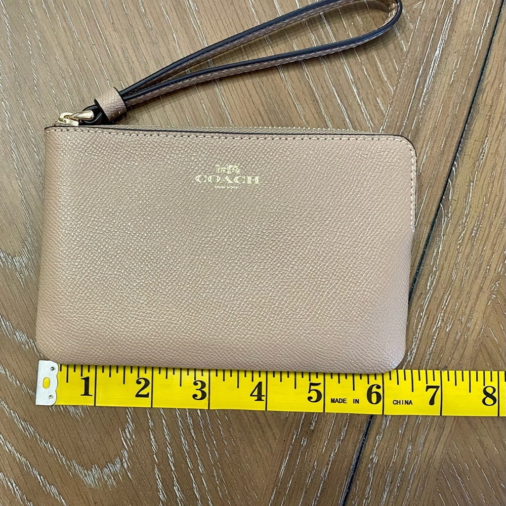 Coach Corner Zip Wristlet - New